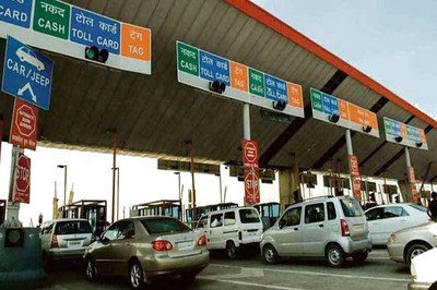 All Toll Booths Will be Removed in a Year; Money Collection Via GPS Mapping: Gadkari