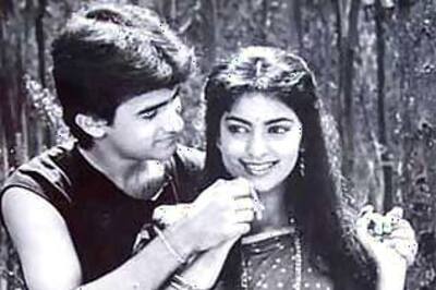 Would work with Aamir again if 'QSQT' is remade: Juhi Chawla