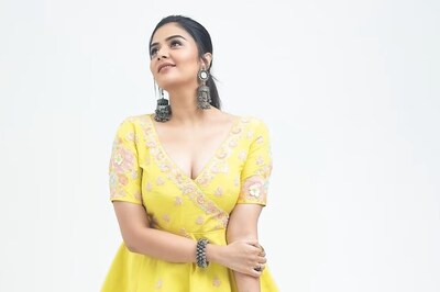 Telugu Actress Sreemukhi Looks Adorable In Her Yellow Flared Mini Dress