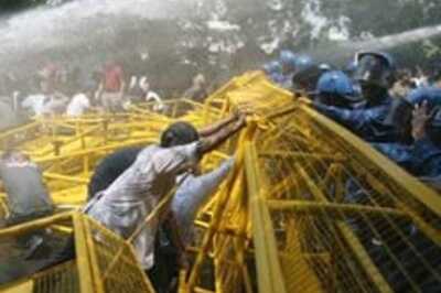 Quota protestors call ceasefire