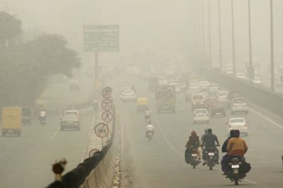 Wind disperses pollutants marginally, air quality remains 'very poor'
