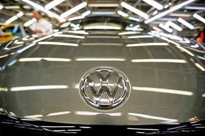 Volkswagen Eyes Big Stake in China Partner JAC, Taps Goldman: Sources