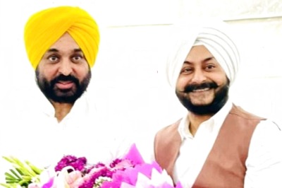 Buoyed by Punjab Win, CM Bhagwant Mann Discusses Local Body Poll Plan with AAP State Affairs In Charge