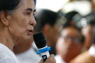 Suu Kyi Slams 'Iceberg of 'Misinformation' Over Rohingya Muslims