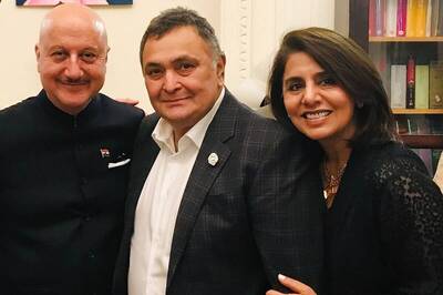 Anupam Kher Pens Emotional Note to Neetu Kapoor, Remembers His Meeting with Rishi Kapoor in NYC