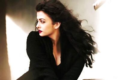 'Jazbaa' Review: The film delivers more than its awful trailer promised