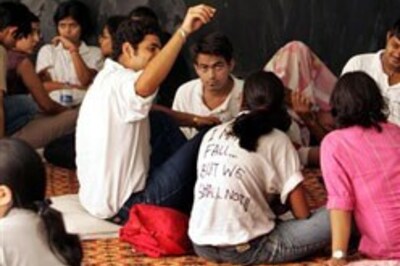 IIM students support medicos' agitation