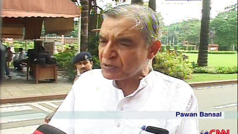 Ensure cleanliness, Bansal tells rail officials