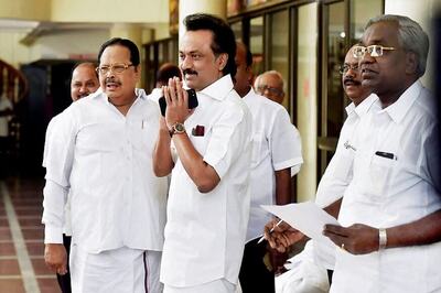 No Touching His Feet, No Garlands, Only Vanakkam: DMK Cadre Advised on How to Meet Stalin