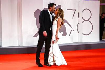 Ben Affleck, Jennifer Lopez Make Romance Official In Venice