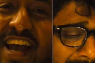 Actor Vineeth Sreenivasan Sings Oodhu Peyyum Oru Song From Gangs of Sukumarakurup