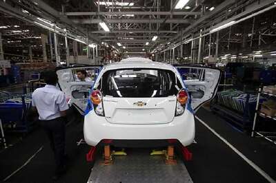 Manufacturing Output Rises in November