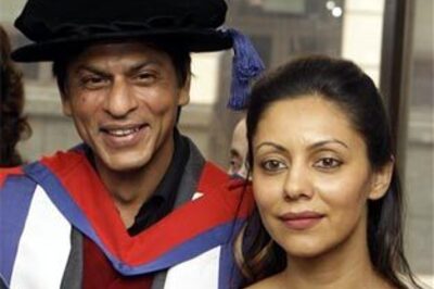 An insecure SRK asked Gauri not to wear mini skirts
