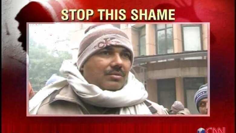 Delhi: Constable's family blames protesters for death