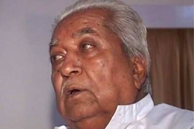 Modi spreading lies about development: Keshubhai