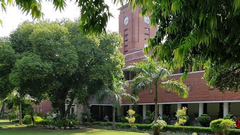 DU Admissions 2018: Here's A Ready Reckoner For B.Com (H) Aspirants