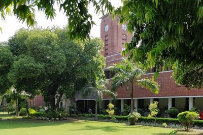 DU Admissions 2018: Here's A Ready Reckoner For B.Com (H) Aspirants