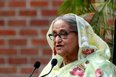 US Commends Bangladesh Army for 'Restraint' After PM Sheikh Hasina Flees, Calls for Democracy to Be Upheld