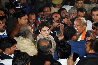 Priyanka Gandhi Wasn’t Pushed, She Lost Balance While Dodging UP Cops, Says CRPF Amid 'Manhandling' Row