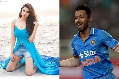 Parineeti Chopra Puts Link Up Rumours With Cricketer Hardik Pandya to Rest