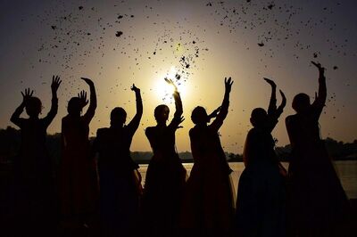 Aaj ka Panchang, 29 March 2021: Know About Auspicious Muhurat & Other Details on Holi