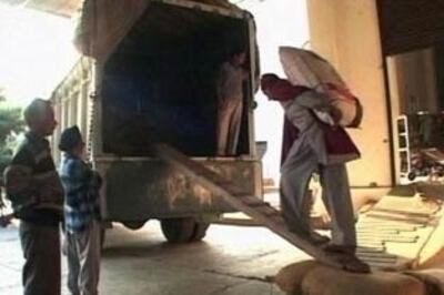 Govt to sell wheat and rice in open market