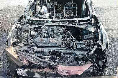 Samsung Smartphones Catch Fire; Blow up Car in Flames