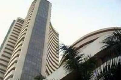 Mkts soar high, Sensex crosses 13,800