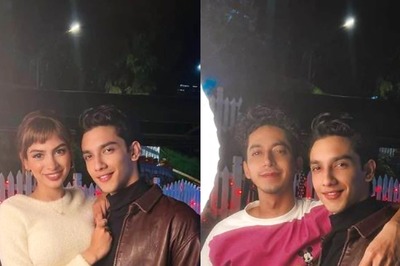 The Archies: Khushi Kapoor Looks Resplendent in Red Skirt as She Poses With Co-Star Vedang Raina in Ooty