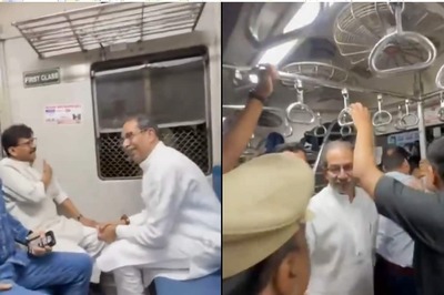 Uddhav Thackeray Takes Ride in Mumbai Local Train After Palghar Visit | WATCH