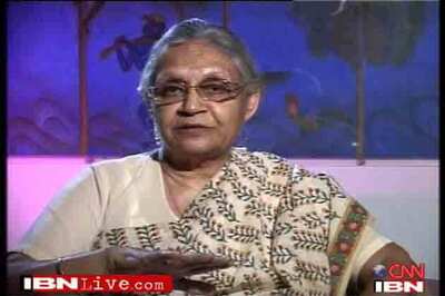 Shiela Dikshit parries questions on her resignation as Kerala Governor