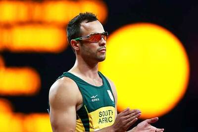Oscar Pistorius back on track with 'low-key' training
