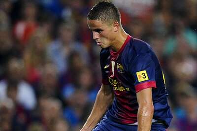 Schalke sign Barcelona's Afellay on loan