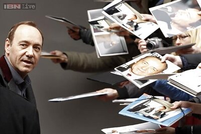 From 'House of Cards' to 'lungi dance': Kevin Spacey dances a jig with Deepika Padukone