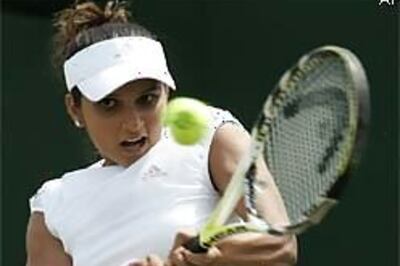 Sania-Mattek face Williams sisters, Paes-Dlouhy in semis