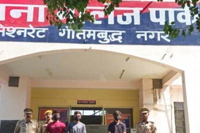 Wanted To Take Girlfriend For A Ride, College Student Pulls Off Car Heist With Help of 2 Friends