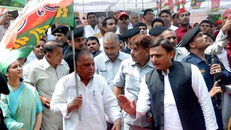 Live: No End to Samajwadi Party Crisis, Old Guard Meet CM Akhilesh