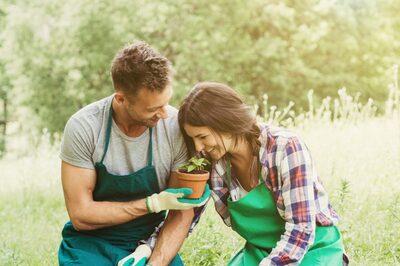 Earth Day 2023: Rise of Plant Parenthood, A Dating Trend That Brings Plant Lovers Together