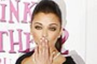 Photogallery: Aishwarya paints New York city red