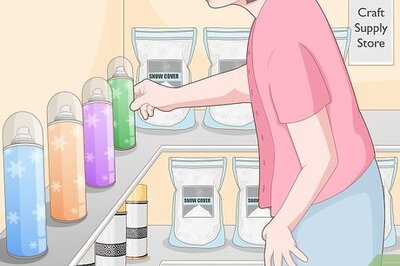 How to Choose a Can of Fake Snow