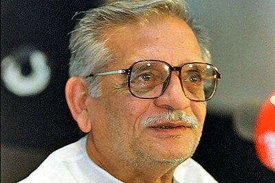 Don't be angry with me, says Gulzar