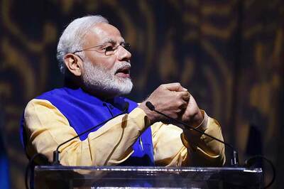 PM Narendra Modi Asks People to Work to Create 'New India' by 2022