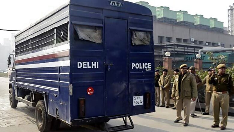Delhi Police to crackdown on drunk Holi revellers