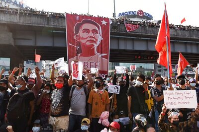 Myanmar Police Crack Down on Protests for Second Day; Two Dead, Several Hurt