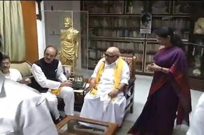 Congress announces 8-member panel to hold seat-sharing talks with DMK