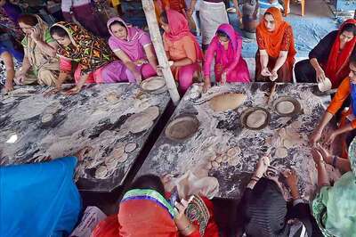 Gurdwaras Feel the GST Pinch in Serving Free Langars