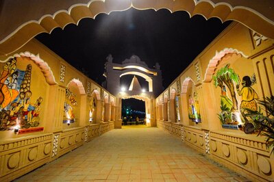 Painted Roads, Lit Up City, Traffic Arrangement Made: Day Before UP Investors Summit, Lucknow in Action