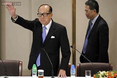 Asia's richest tycoon announces business empire overhaul