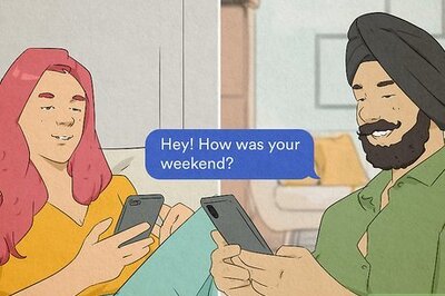 How to Text a Capricorn Woman