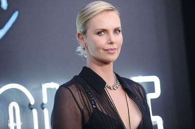 Gringo Star Charlize Theron Is Elegant But Also Streetwise Says Joel Edgerton